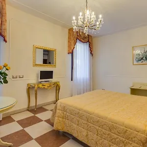 bernardi-semenzato.hotelslidodijesolo.com/